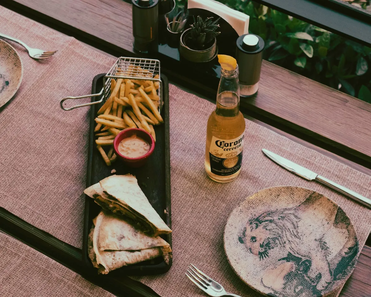 Where to Eat on a Weeknight in The Glen: 8 Quick, Local Favorites Under $20